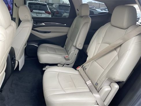 Used 2021 Buick Enclave Essence image 21