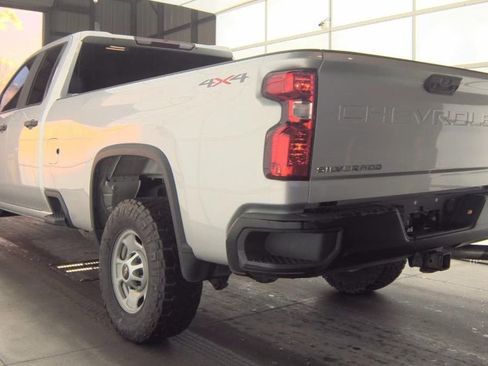 Used 2022 Chevrolet Silverado 2500 W/T w/ WT Convenience Package image 4