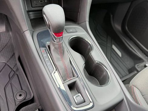 Used 2024 Chevrolet Equinox RS FWD image 10