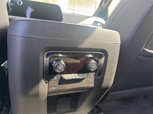 Certified 2025 Chevrolet Suburban RST w/ Comfort Package image 9