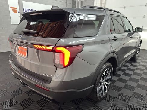 Used 2025 Ford Explorer ST-Line AWD/4WD image 10