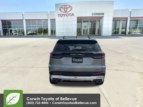 Used 2025 GMC Acadia Denali w/ Super Cruise Package AWD/4WD image 8