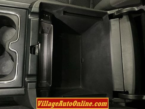 Used 2018 Chevrolet Silverado 1500 LT w/ All Star Edition image 22