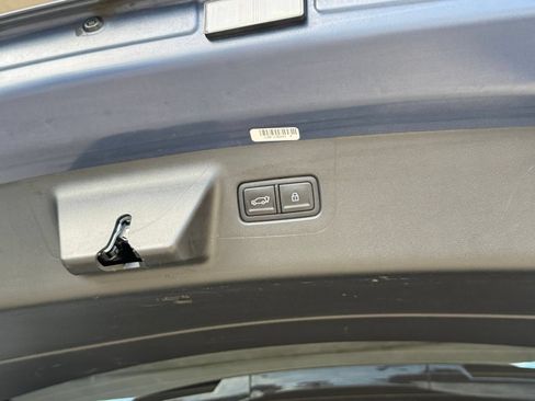 Used 2025 Hyundai Santa Fe SEL FWD image 22