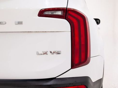 Used 2020 Kia Telluride LX image 31