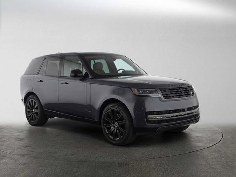 Used 2025 Land Rover Range Rover SE AWD/4WD image 7
