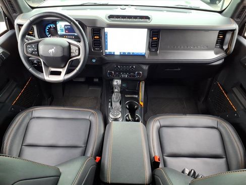 Certified 2024 Ford Bronco Badlands image 10