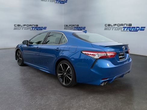 Used 2020 Toyota Camry XSE image 7