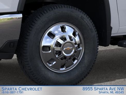 New 2026 Chevrolet Silverado 3500 LT AWD/4WD image 9