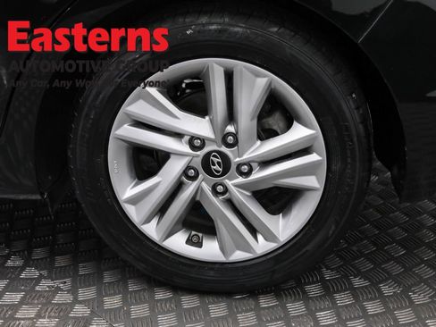 Used 2020 Hyundai Elantra SEL image 33