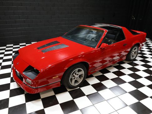Used 1988 Chevrolet Camaro IROC-Z image 37