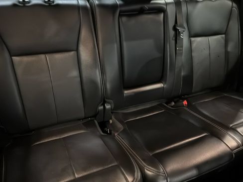 Used 2020 Ford F150 Lariat w/ Equipment Group 502A Luxury AWD/4WD image 11