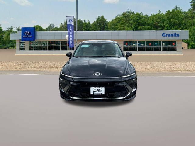 New 2026 Hyundai Sonata Limited FWD image 3