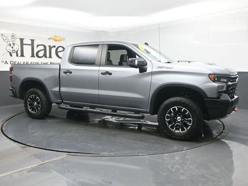 Used 2023 Chevrolet Silverado 1500 ZR2 w/ Technology Package AWD/4WD image 6