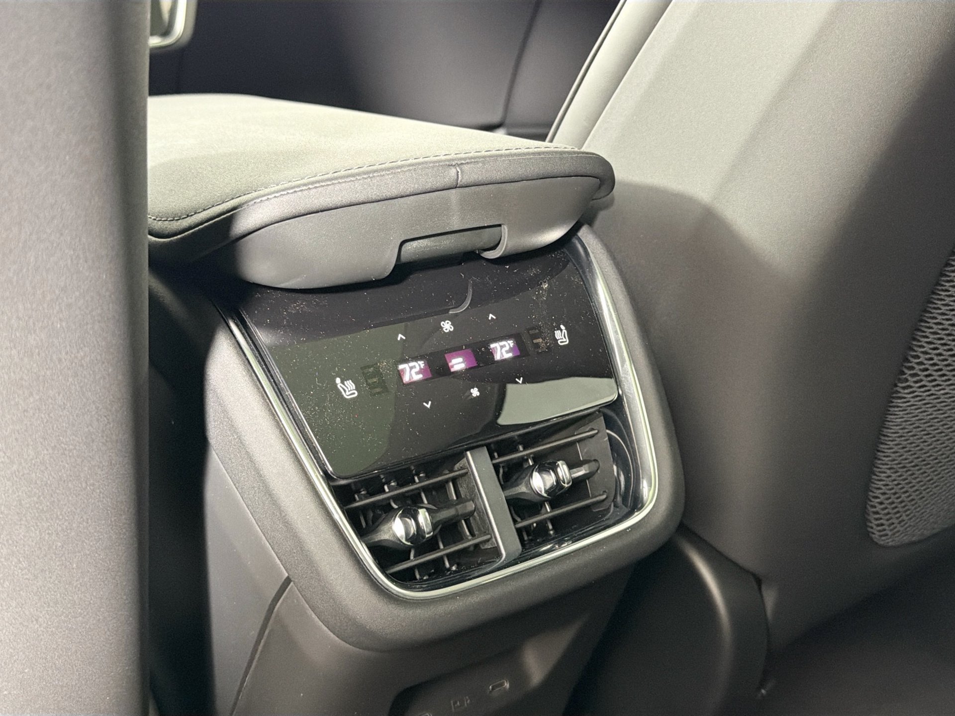 New 2026 Volvo EX90 Ultra AWD/4WD image 25