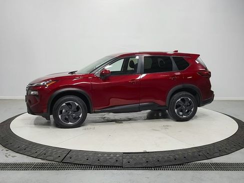 Used 2025 Nissan Rogue SV FWD image 4