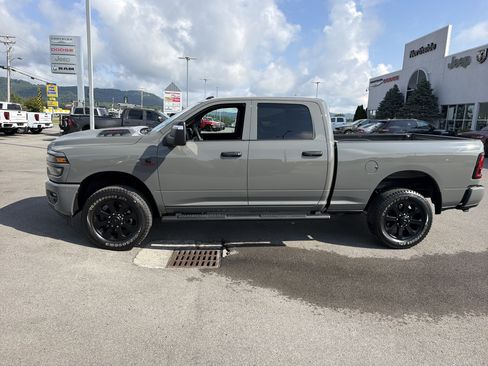 Used 2026 RAM 2500 Tradesman AWD/4WD image 10