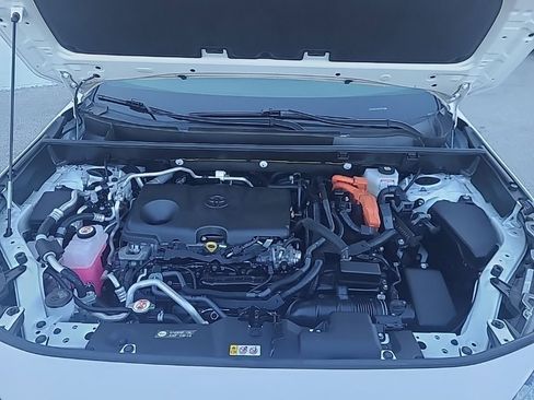 Used 2023 Toyota RAV4 SE image 23