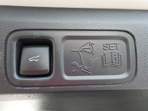 Certified 2023 Ford Expedition Platinum AWD/4WD image 19