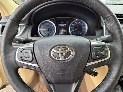 Used 2015 Toyota Camry XLE FWD image 10