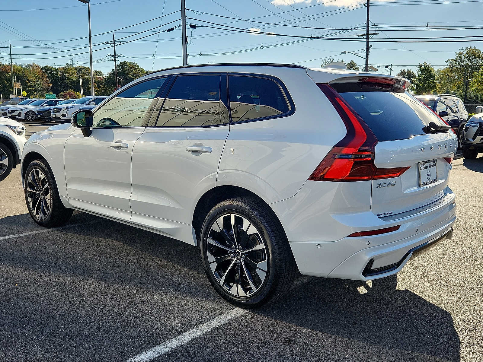Used 2027 Volvo XC60 B5 Plus AWD/4WD image 4