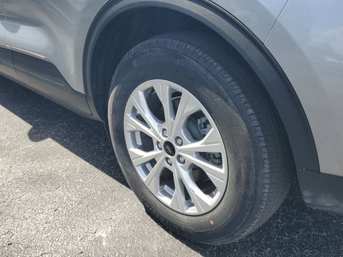 Used 2024 Ford Escape Active image 7