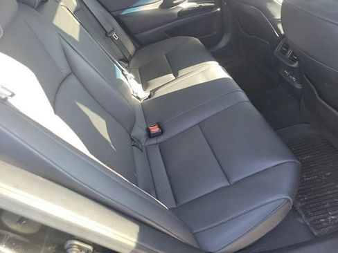 Used 2023 Lexus ES 300h w/ Premium Package image 9