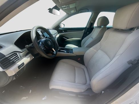 Used 2018 Honda Accord LX image 16