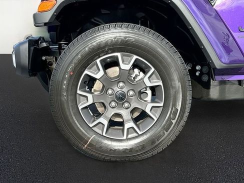 New 2026 Jeep Gladiator Sahara image 19