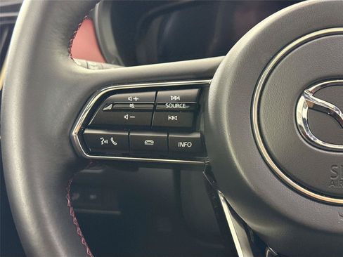 Used 2025 MAZDA CX-70 Plug-In Hybrid w/ Premium Plus AWD/4WD image 18