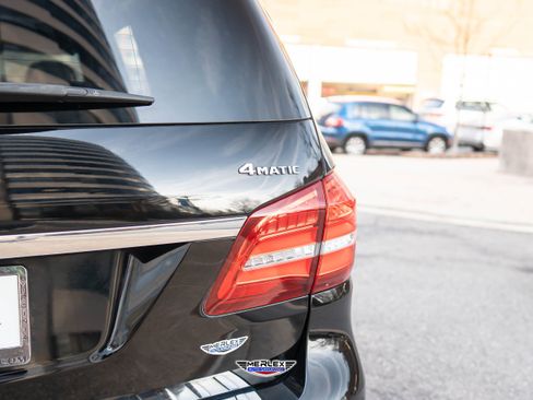 Used 2017 Mercedes-Benz GLS 550 4MATIC image 54