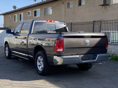 Used 2020 RAM 1500 Classic SLT image 2