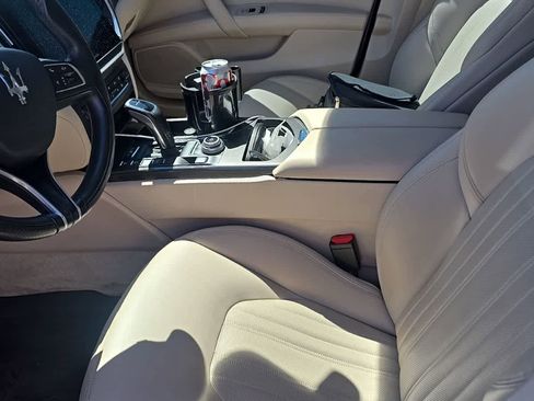 Used 2021 Maserati Ghibli S image 4