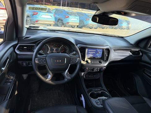 Used 2023 GMC Acadia AT4 w/ Preferred Package AWD/4WD image 10
