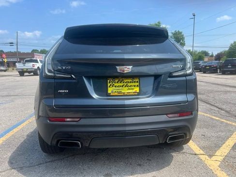 Used 2019 Cadillac XT4 Sport w/ Cold Weather Package AWD/4WD image 4