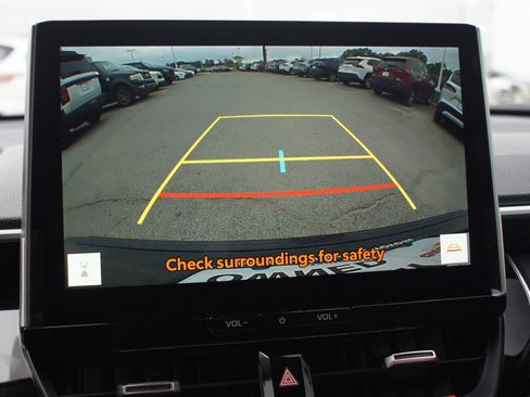 Used 2026 Toyota Corolla Cross XLE w/ Convenience Package FWD image 15