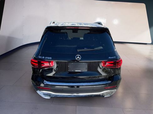 Certified 2025 Mercedes-Benz GLB 250 4MATIC image 4