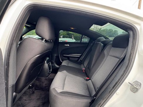 Used 2018 Dodge Charger SXT Plus image 13