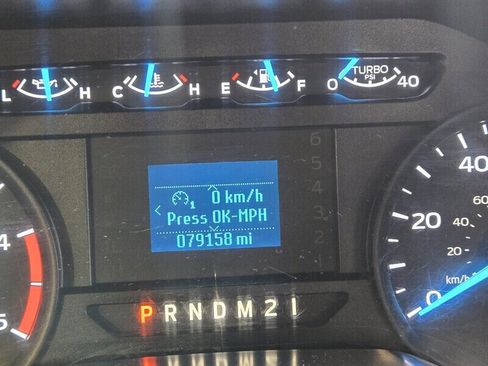 Used 2017 Ford F550 2WD Regular Cab Super Duty image 21