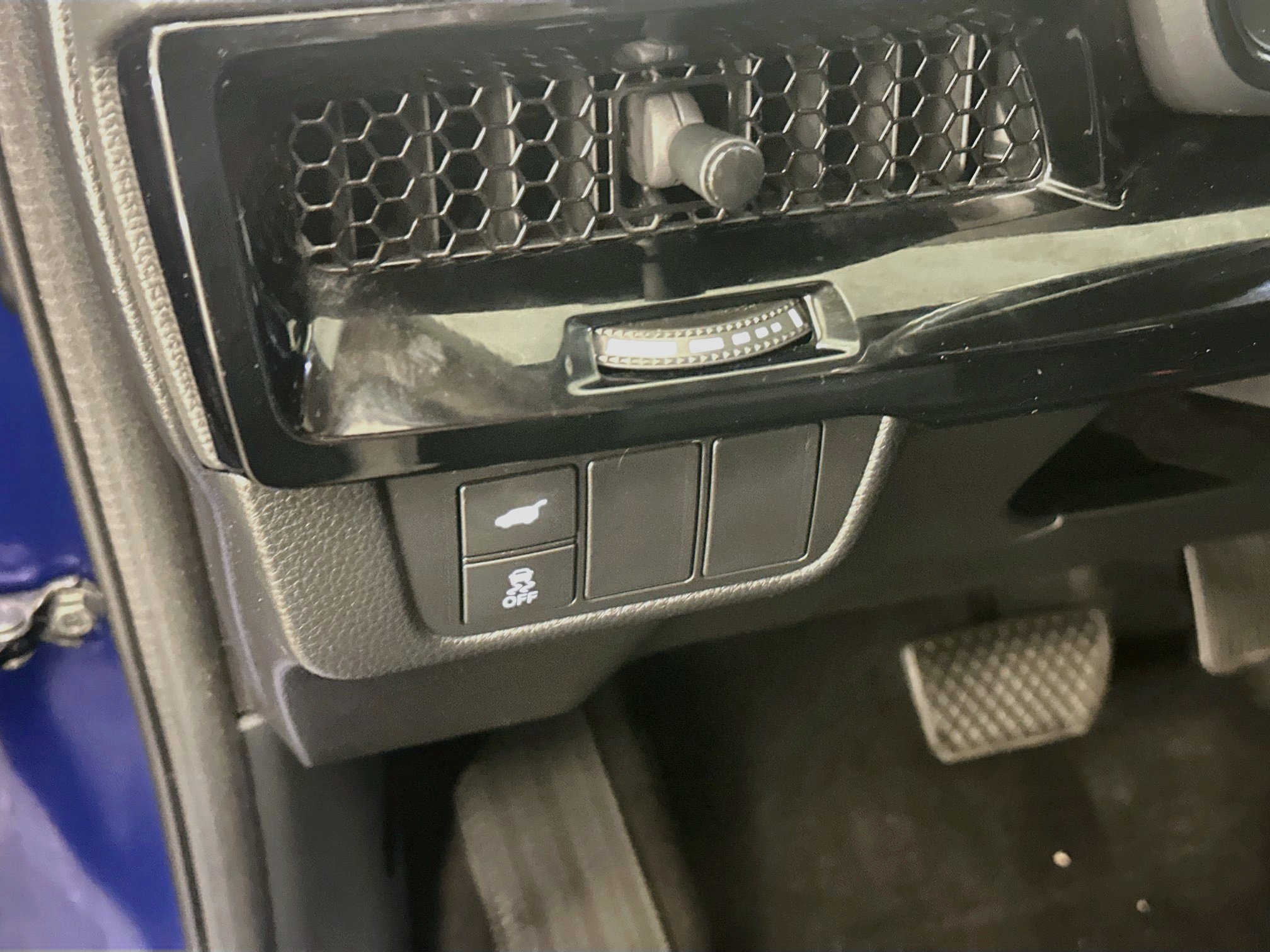 Used 2023 Honda CR-V EX-L image 17