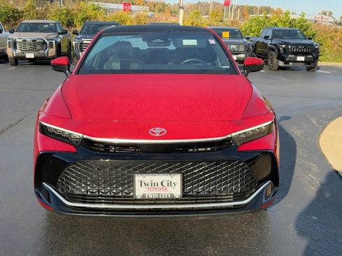 Used 2025 Toyota Crown Limited AWD (Natl) image 9