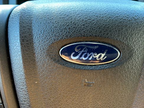 Used 2013 Ford F150 XLT w/ Luxury Equipment Group image 19