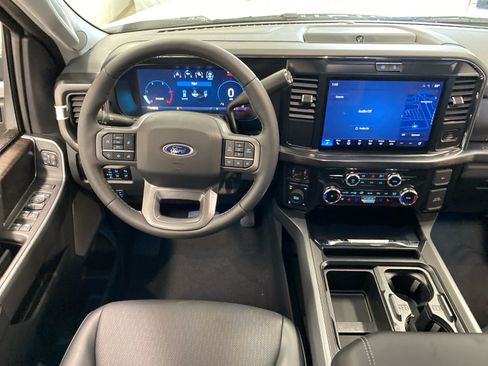 New 2026 Ford F250 Lariat w/ Black Appearance Package AWD/4WD image 11