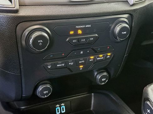 Used 2019 Ford Ranger XLT w/ Equipment Group 301A Mid AWD/4WD image 18