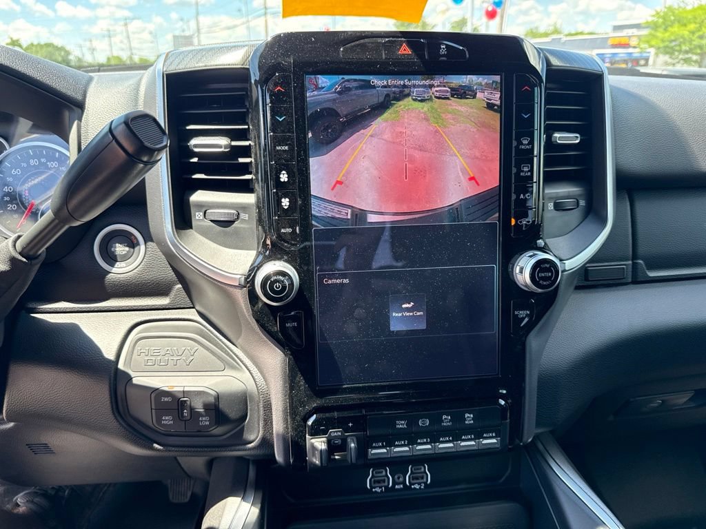 New 2025 RAM 2500 Big Horn AWD/4WD image 15