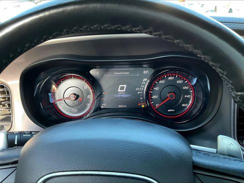 Used 2022 Dodge Charger R/T w/ Plus Group RWD image 11