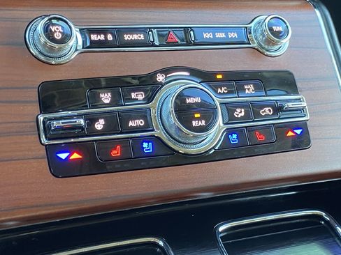 Used 2022 Lincoln Aviator Reserve w/ Equipment Group 201A image 23