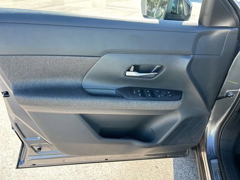 New 2026 Nissan Kicks SV image 11