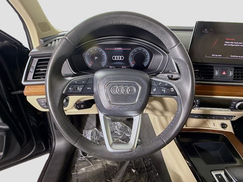 Used 2021 Audi Q5 Prestige w/ Prestige Package image 13