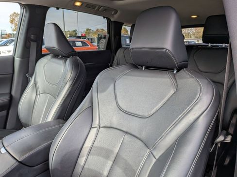 Used 2022 INFINITI QX60 Sensory w/ Cargo Package image 15